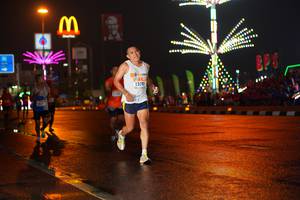 BIB: 2370
                            <button type="button" onclick="openModal(16167205)" class="btn btn-primary btn-sm float-right btn-popup" data-toggle="modal" data-target=".modal-high-quality">
                        <i class="fas fa-shopping-cart"></i> Add to Cart
                    </button>
                                            <button type="button" onclick="isThisMe(16167205, true)" class="btn btn-success btn-sm float-right btn-popup btn-isme hidden" data-toggle="tooltip" data-placement="bottom" title="นี่คือรูปของคุณใช่ไหม คลิกที่นี่เพื่อเอาเข้าอัลบั้ม">
                        <i class="fas fa-plus"></i> Add to album
                    </button>
                    <button type="button" onclick="isThisMe(16167205, false)" class="btn btn-warning btn-sm float-right btn-popup btn-isnotme hidden">
                        <i class="fas fa-ban"></i> Remove from album
                    </button>